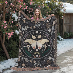 Cozy cotton woven blanket with butterfly artwork - GLiMOT