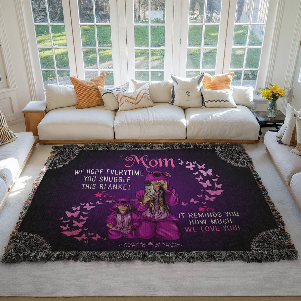 Cozy throw blanket for Mother’s Day gift - GLiMOT